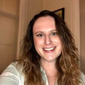 Meet your Posher, Alicia